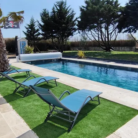 Avec Piscine Vue A 300 M En Ete La Faute-sur-Mer
