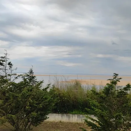 Avec Piscine Vue A 300 M En Ete *