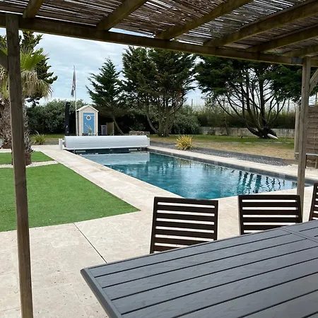 别墅 Avec Piscine Vue A 300 M En Ete
